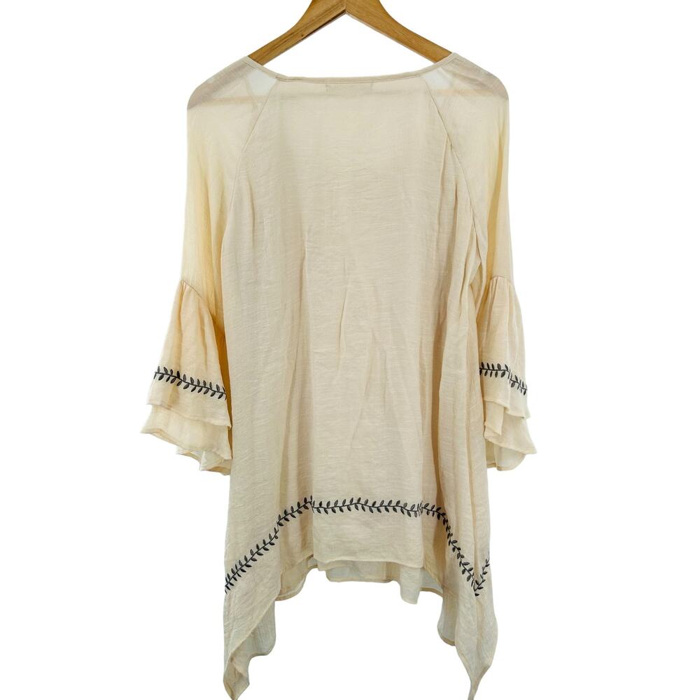 Indigo Soul Cream Blouse w/ Black Accents Women’s L | EUC - Picture 4 of 11